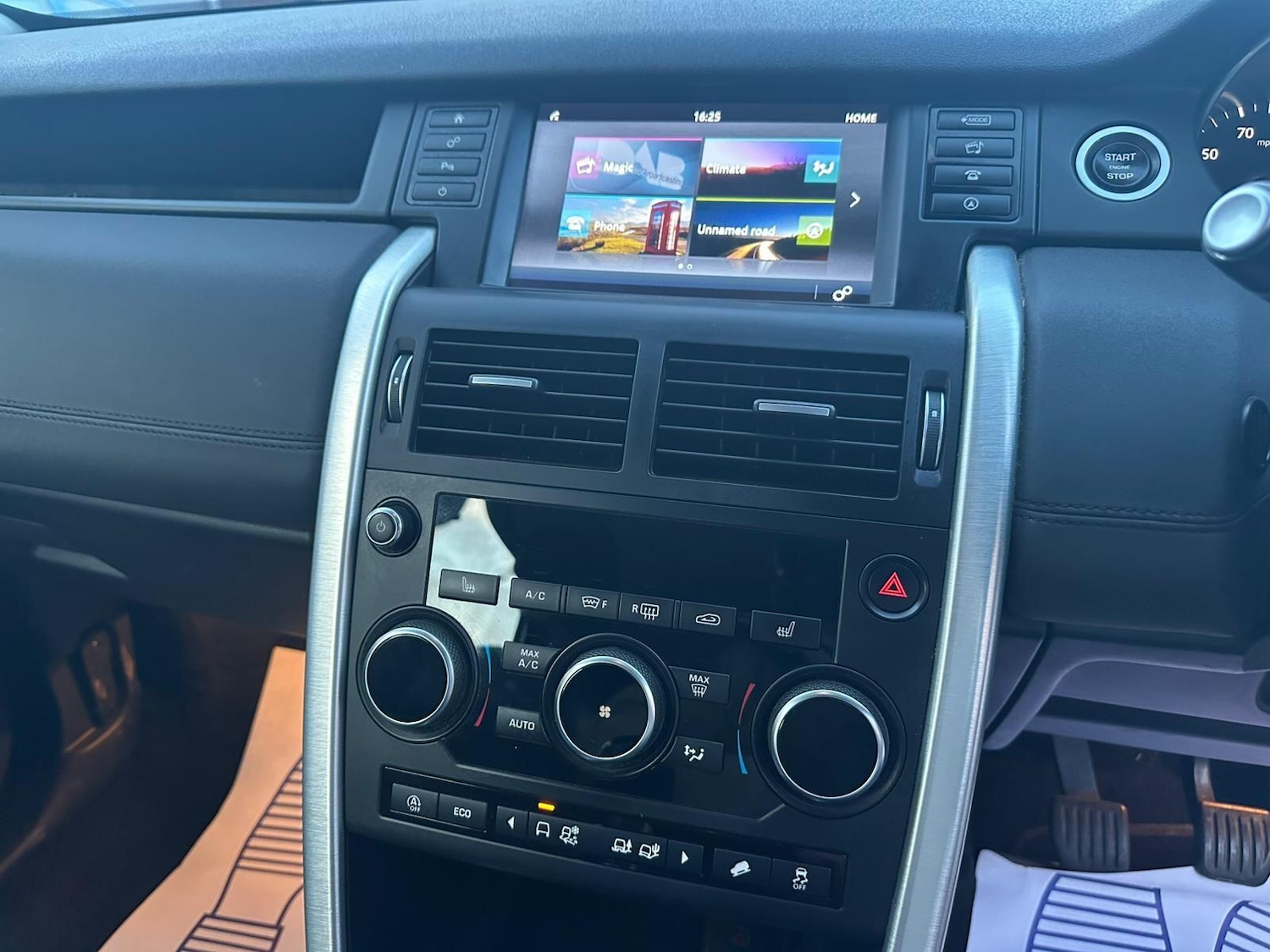 Used Land Rover Discovery Sport 2018 for sale - 77315473: Photo 52