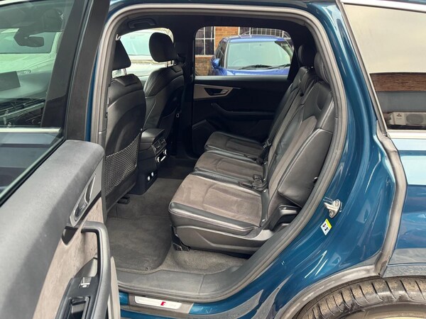 Used Audi Q7 2018 for sale - 76226496: Photo 15