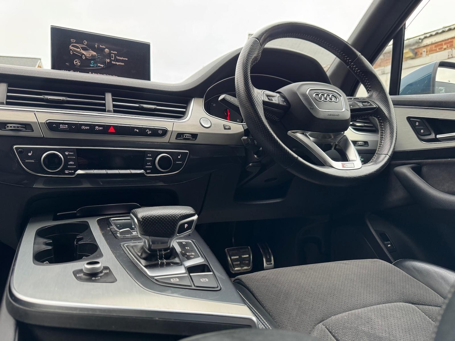 Used Audi Q7 2018 for sale - 76226496: Photo 52