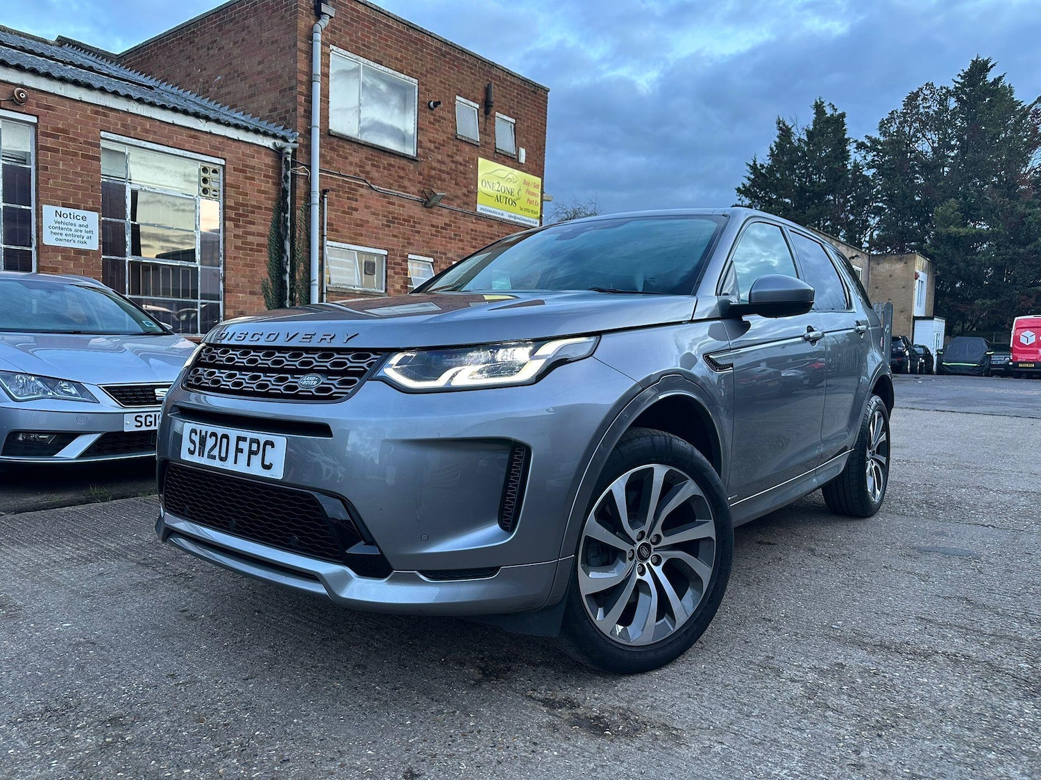 Used Land Rover Discovery Sport 2020 for sale - 77441416: Photo 2