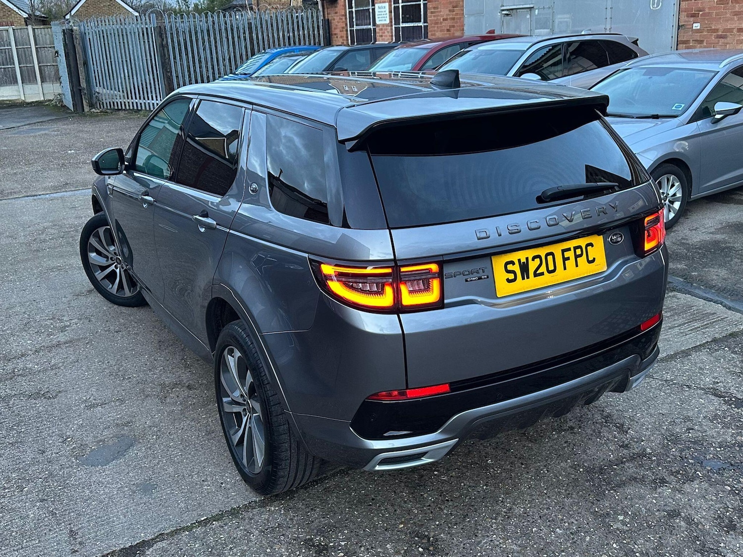 Used Land Rover Discovery Sport 2020 for sale - 77441416: Photo 4
