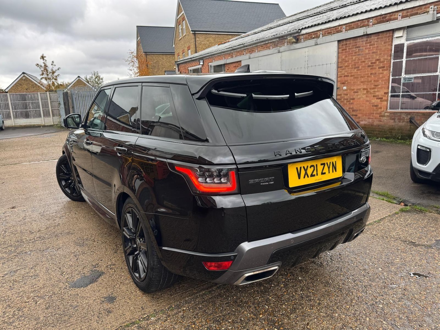 Used Land Rover Range Rover Sport 2021 for sale - 76952952: Photo 4