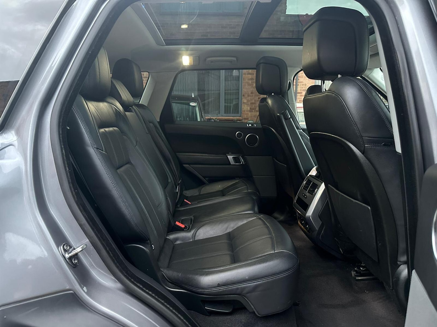 Used Land Rover Range Rover Sport 2020 for sale - 76572728: Photo 16