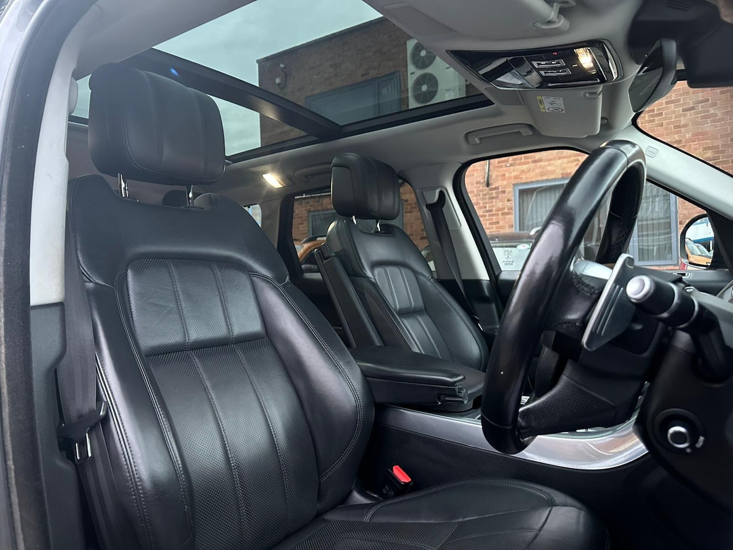 Used Land Rover Range Rover Sport 2020 for sale - 76572728: Photo 18