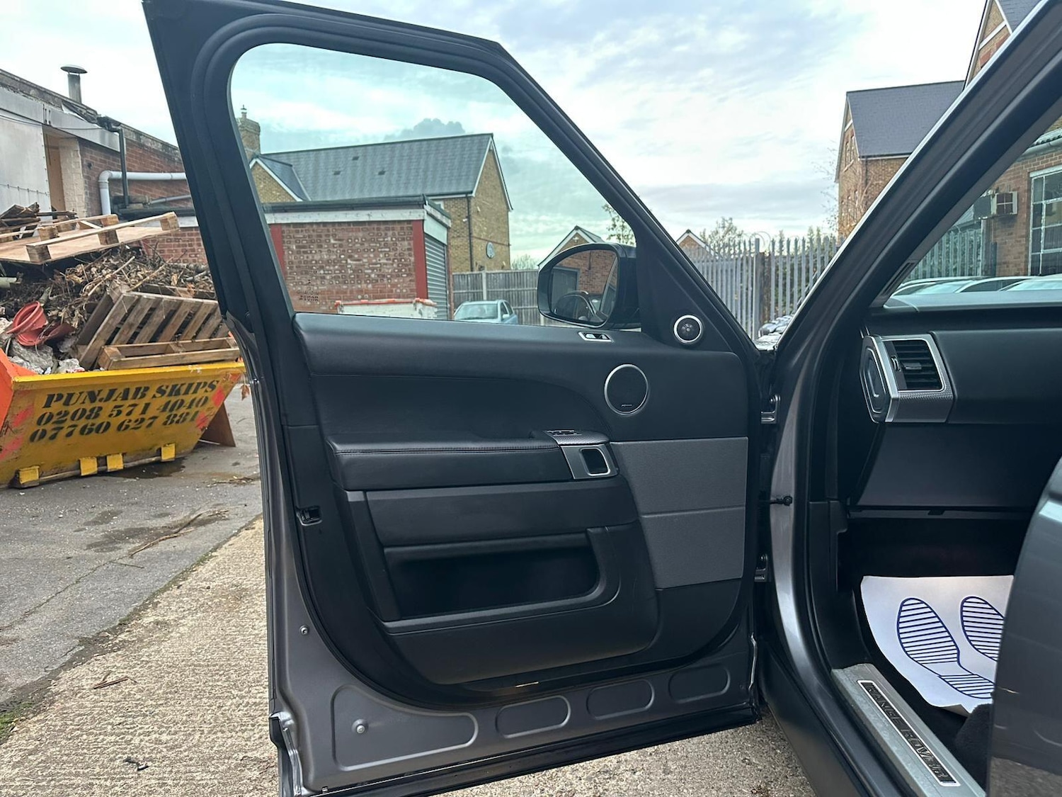 Used Land Rover Range Rover Sport 2020 for sale - 76572728: Photo 36