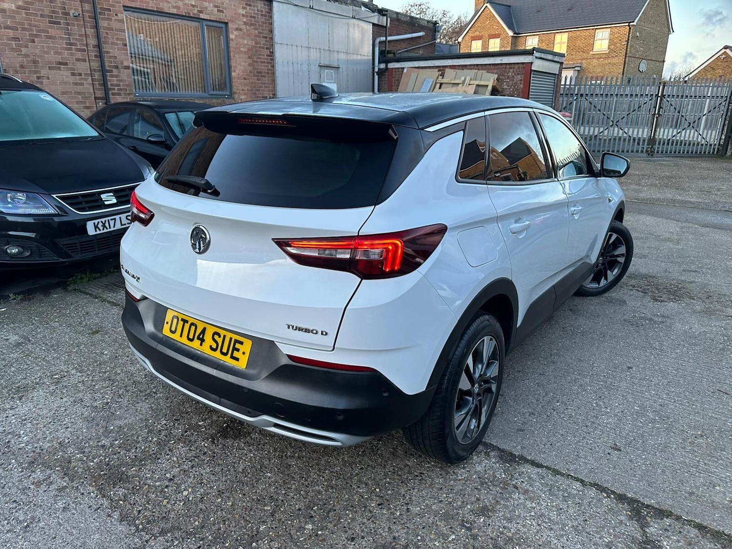 Used Vauxhall Grandland X 2018 for sale - 77163280: Photo 3
