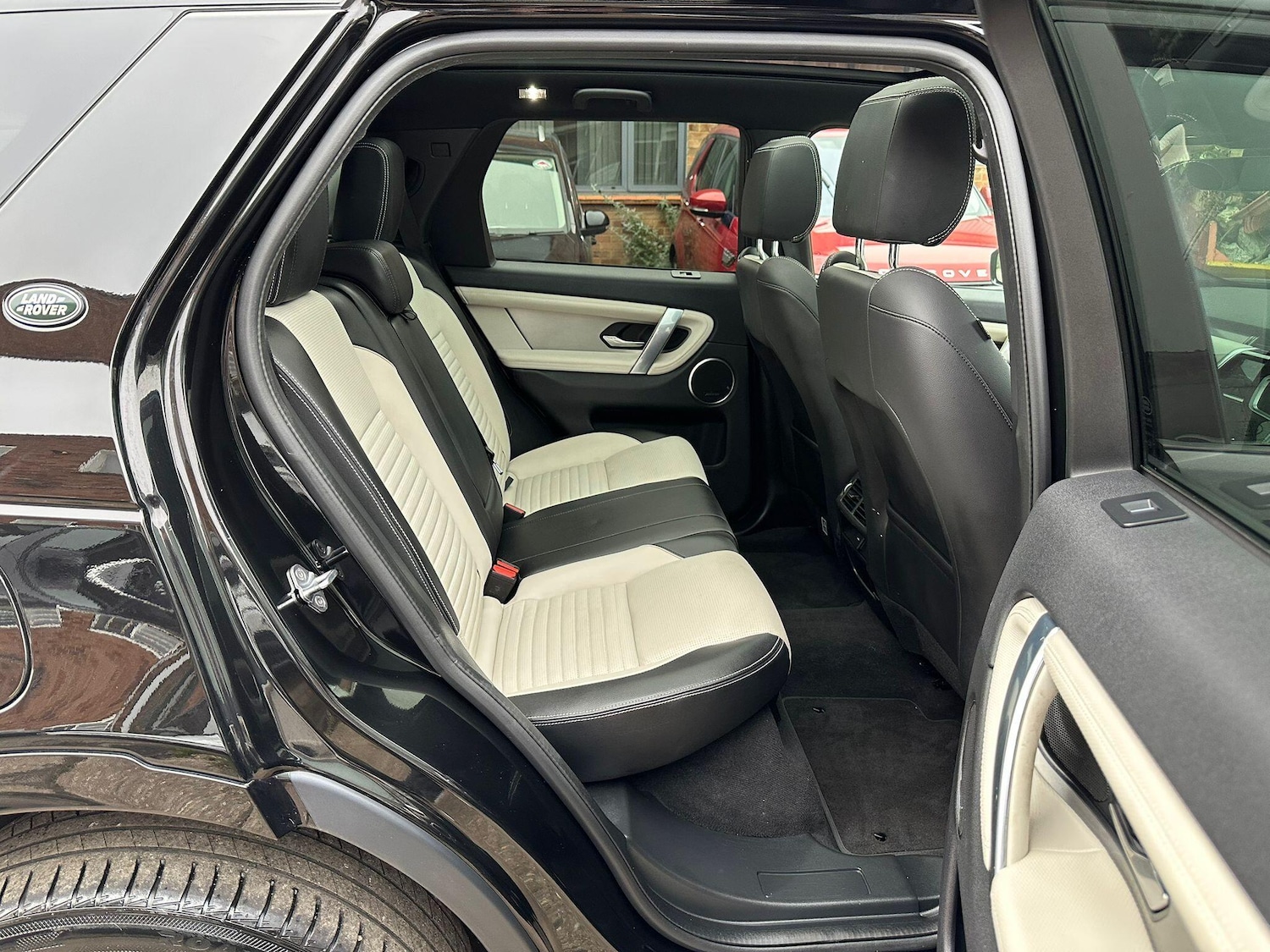 Used Land Rover Discovery Sport 2022 for sale - 77091675: Photo 16