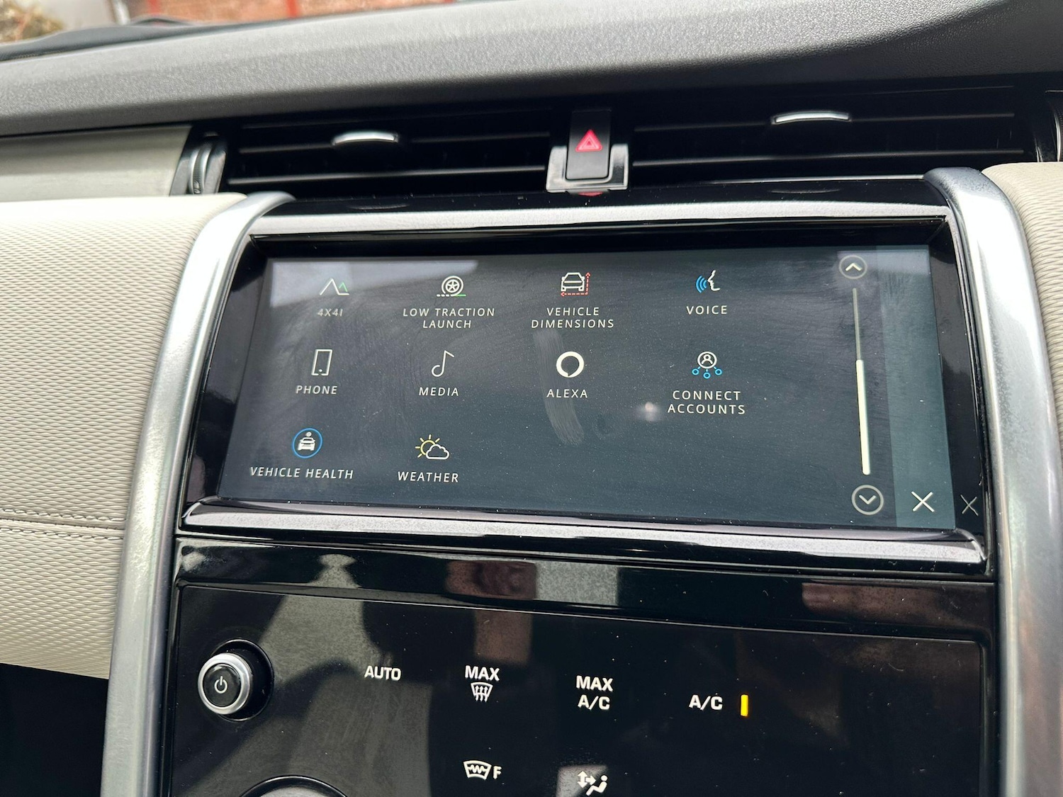 Used Land Rover Discovery Sport 2022 for sale - 77091675: Photo 50