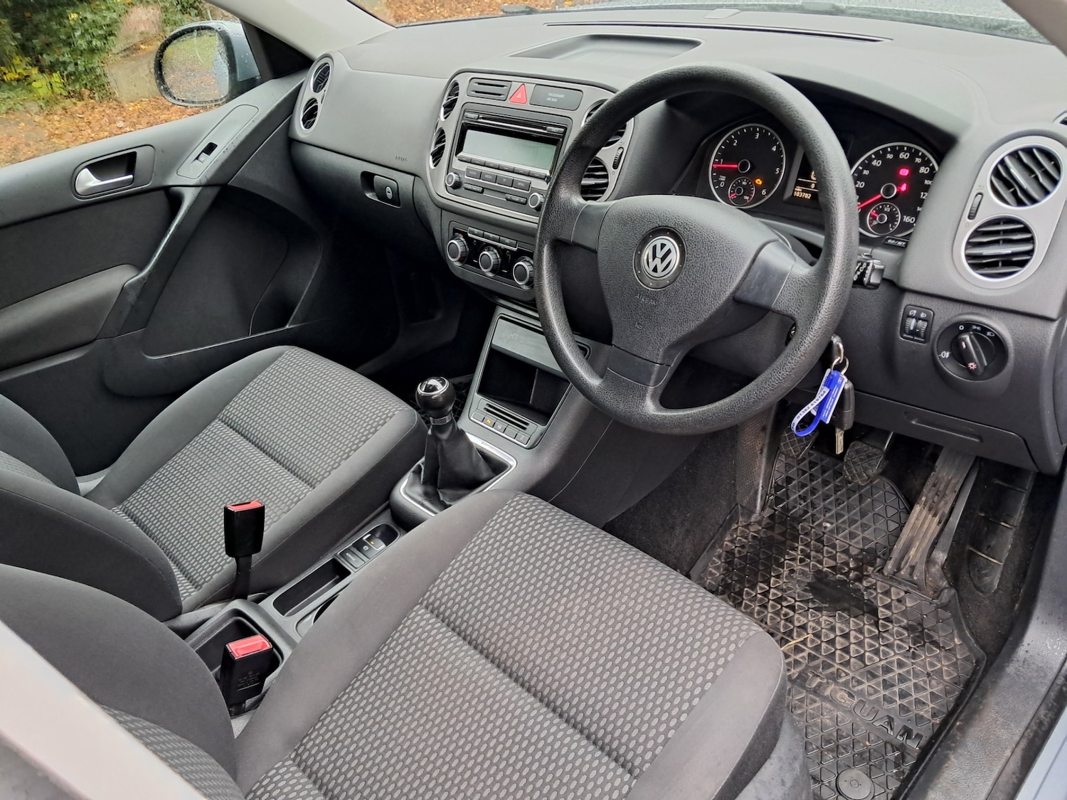 Used Volkswagen Tiguan 2010 for sale - 76478088: Photo 12