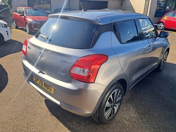 Used Suzuki Swift 2020 for sale - 79329873: Photo