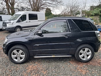 Used Suzuki Grand Vitara 2010 for sale - 77661987: Photo