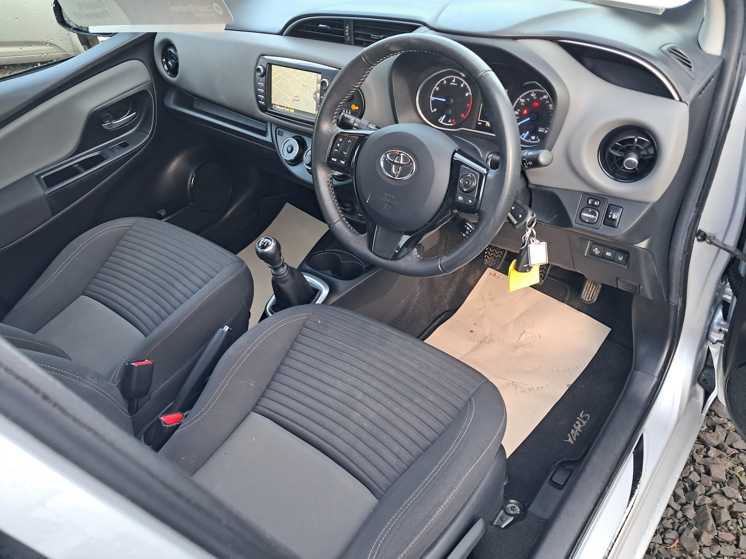 Used Toyota Yaris 2018 for sale - 77116171: Photo 14