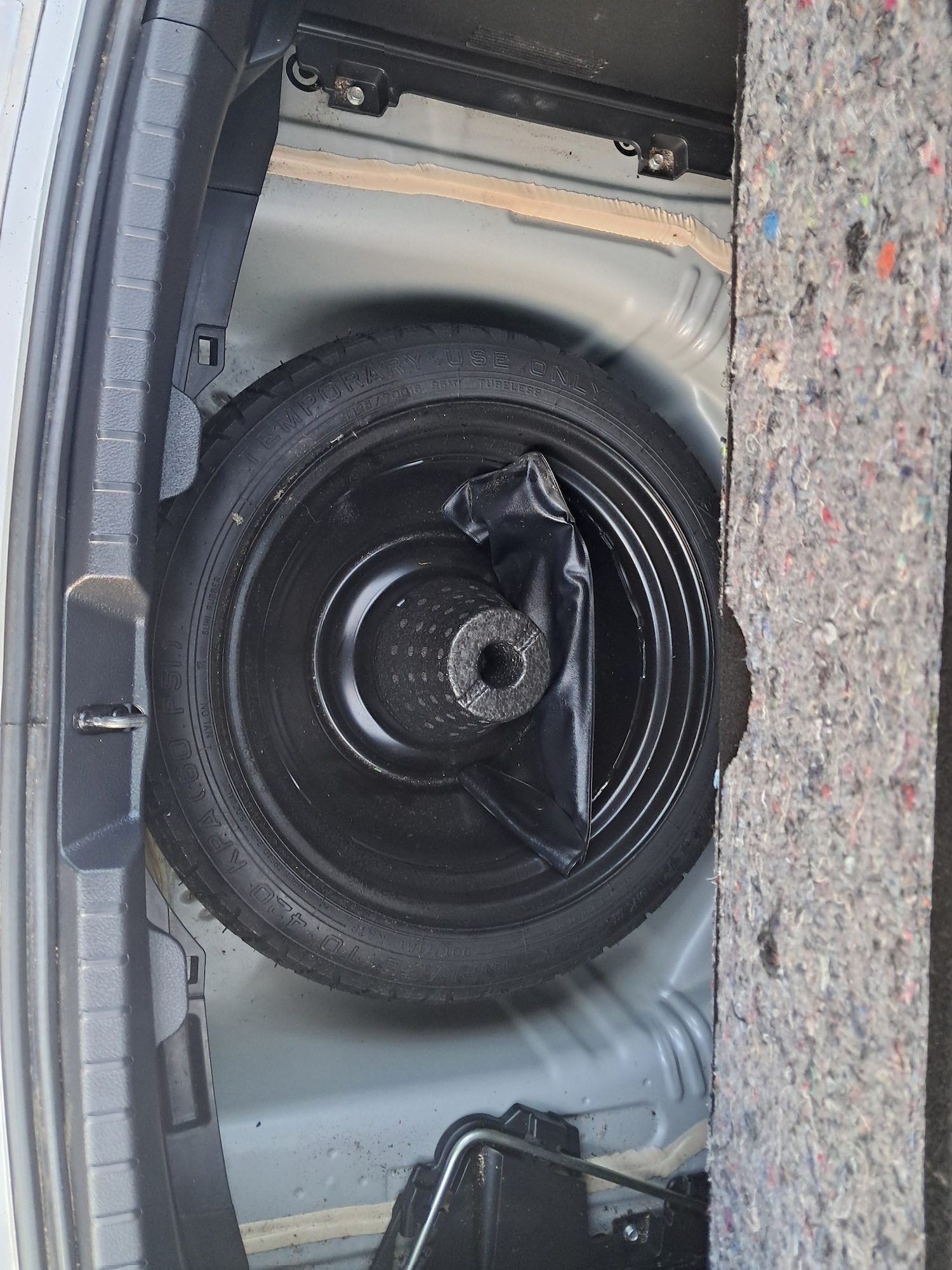 Used Toyota Yaris 2018 for sale - 77116171: Photo 19