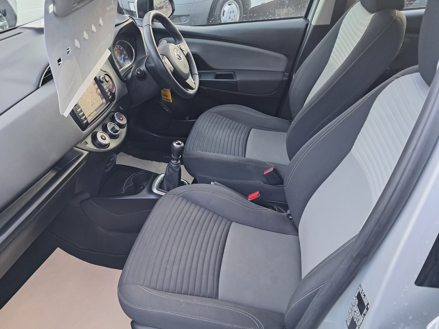 Used Toyota Yaris 2018 for sale - 77116171: Photo 21