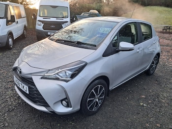 Used Toyota Yaris 2018 for sale - 77116171: Photo