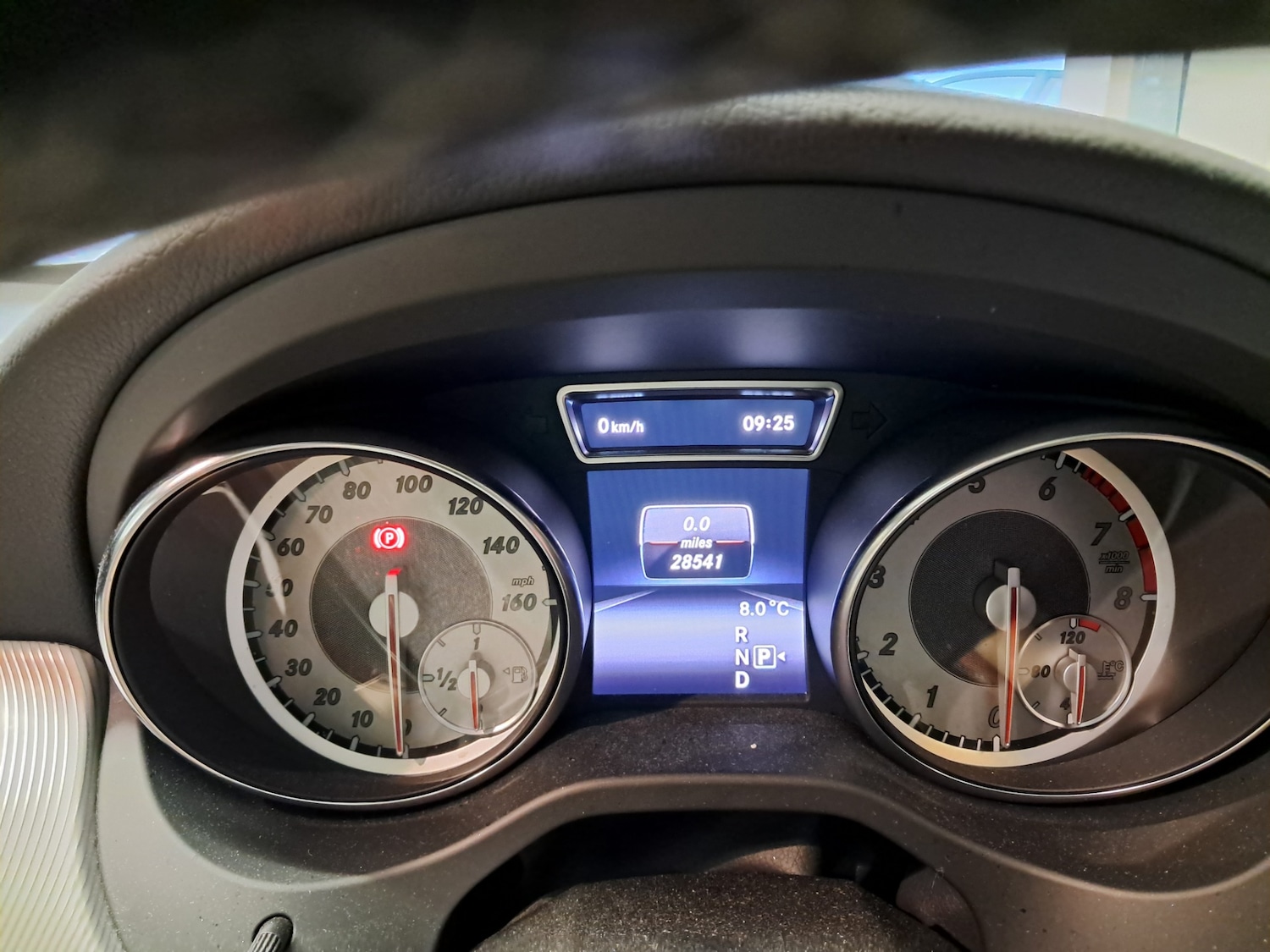 Used Mercedes-Benz CLA 2015 for sale - 77801951: Photo 11