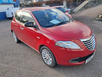 Used Chrysler Ypsilon 2014 for sale - 77890154: Photo