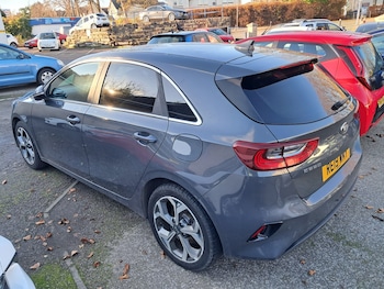 Used Kia Ceed 2019 for sale - 76544686: Photo