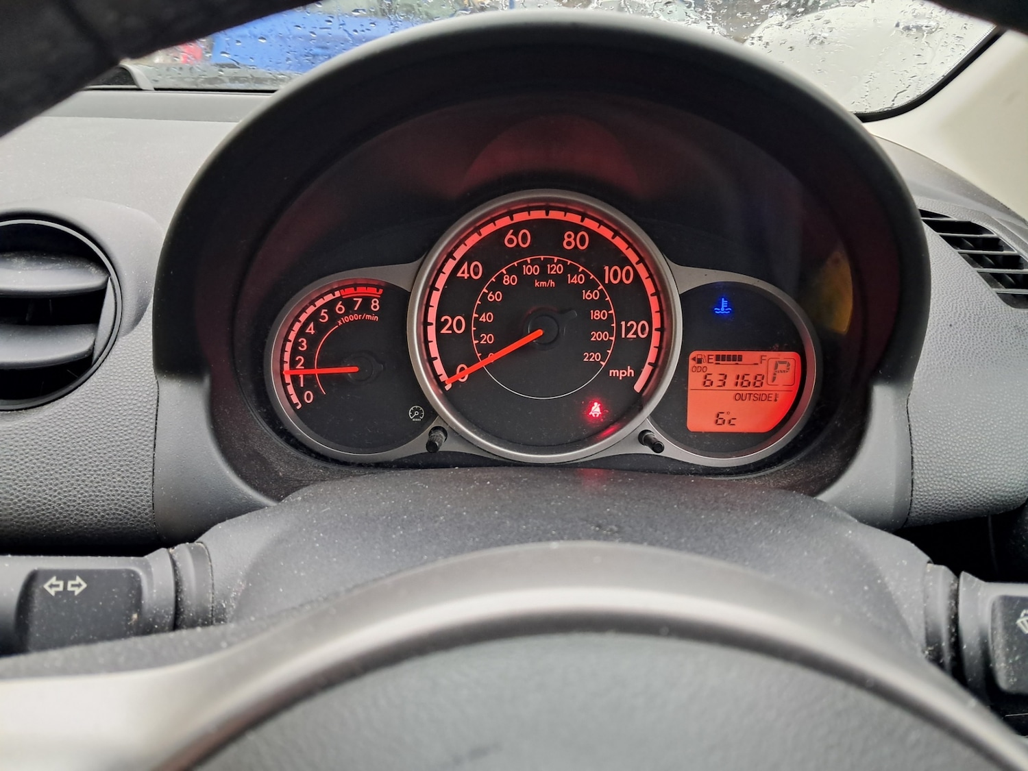 Used Mazda Mazda2 2012 for sale - 77502927: Photo 9