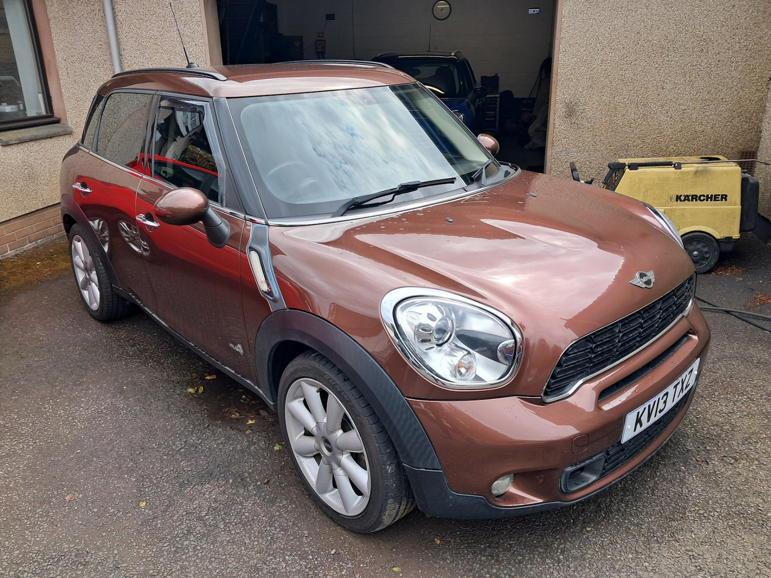 Vehicle 1