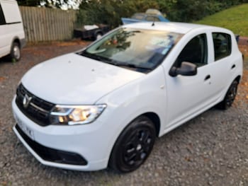 Used Dacia Sandero 2019 for sale - 76192469: Photo