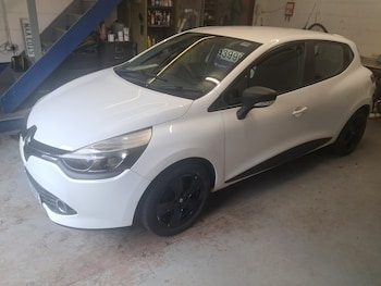Used Renault Clio 2015 for sale - 79138804: Photo