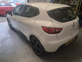 Used Renault Clio 2015 for sale - 79138804: Photo