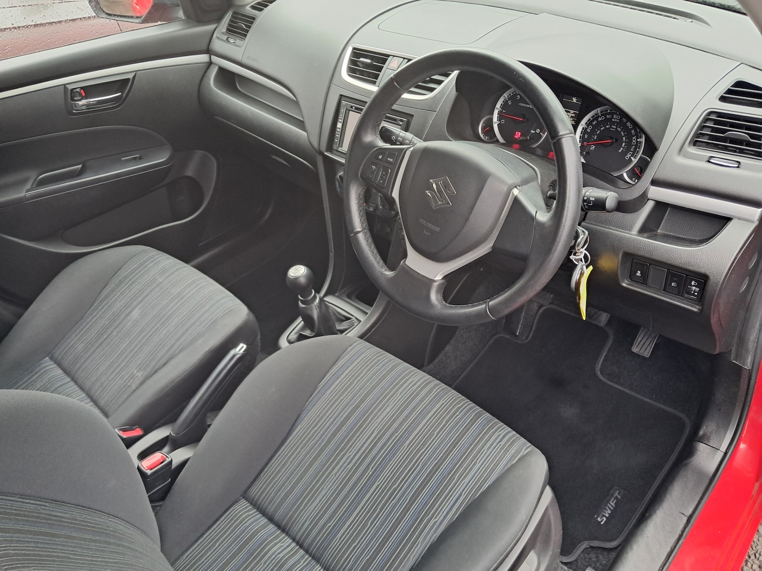 Used Suzuki Swift 2015 for sale - 77901751: Photo 10