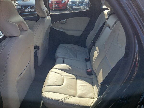 Used Volvo V40 2012 for sale - 74386991: Photo 16