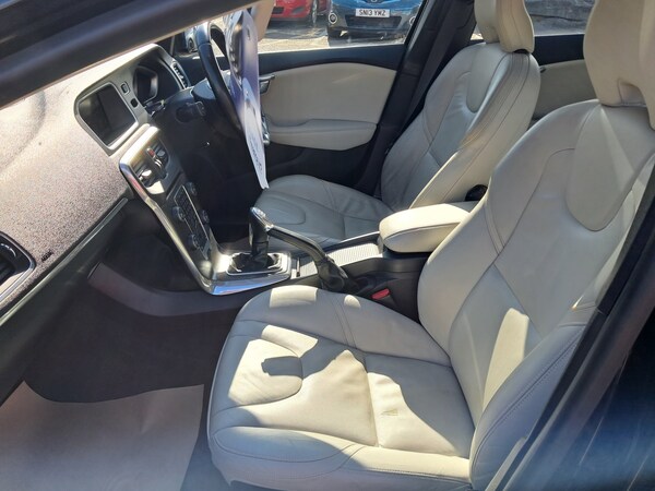 Used Volvo V40 2012 for sale - 74386991: Photo 17