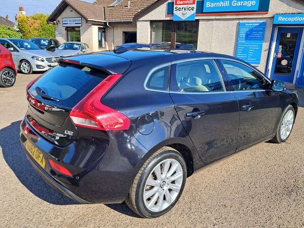 Used Volvo V40 2012 for sale - 74386991: Photo 8