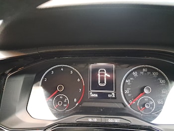 Used Volkswagen Polo 2018 for sale - 76794948: Photo