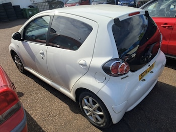 Used Toyota AYGO 2014 for sale - 78680830: Photo