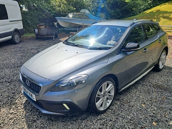 Used Volvo V40 2014 for sale - 78859086: Photo