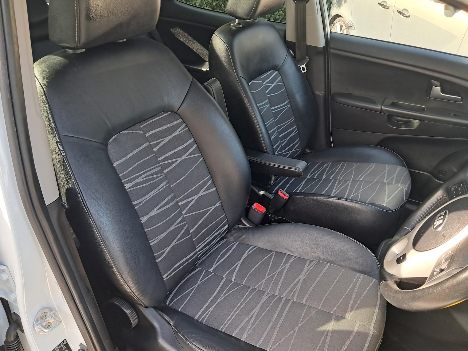 Used Kia Venga 2014 for sale - 75894662: Photo 14