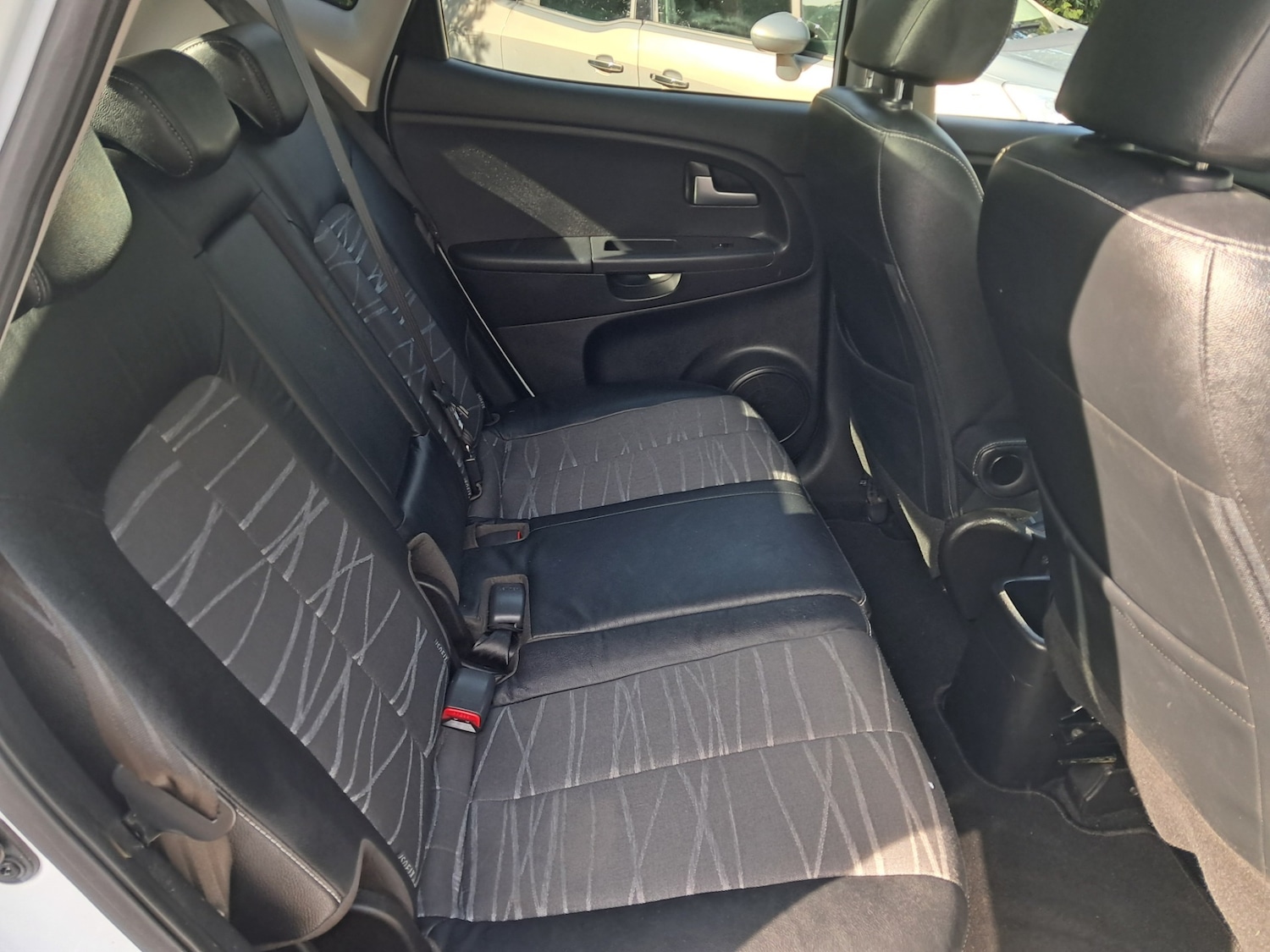 Used Kia Venga 2014 for sale - 75894662: Photo 15