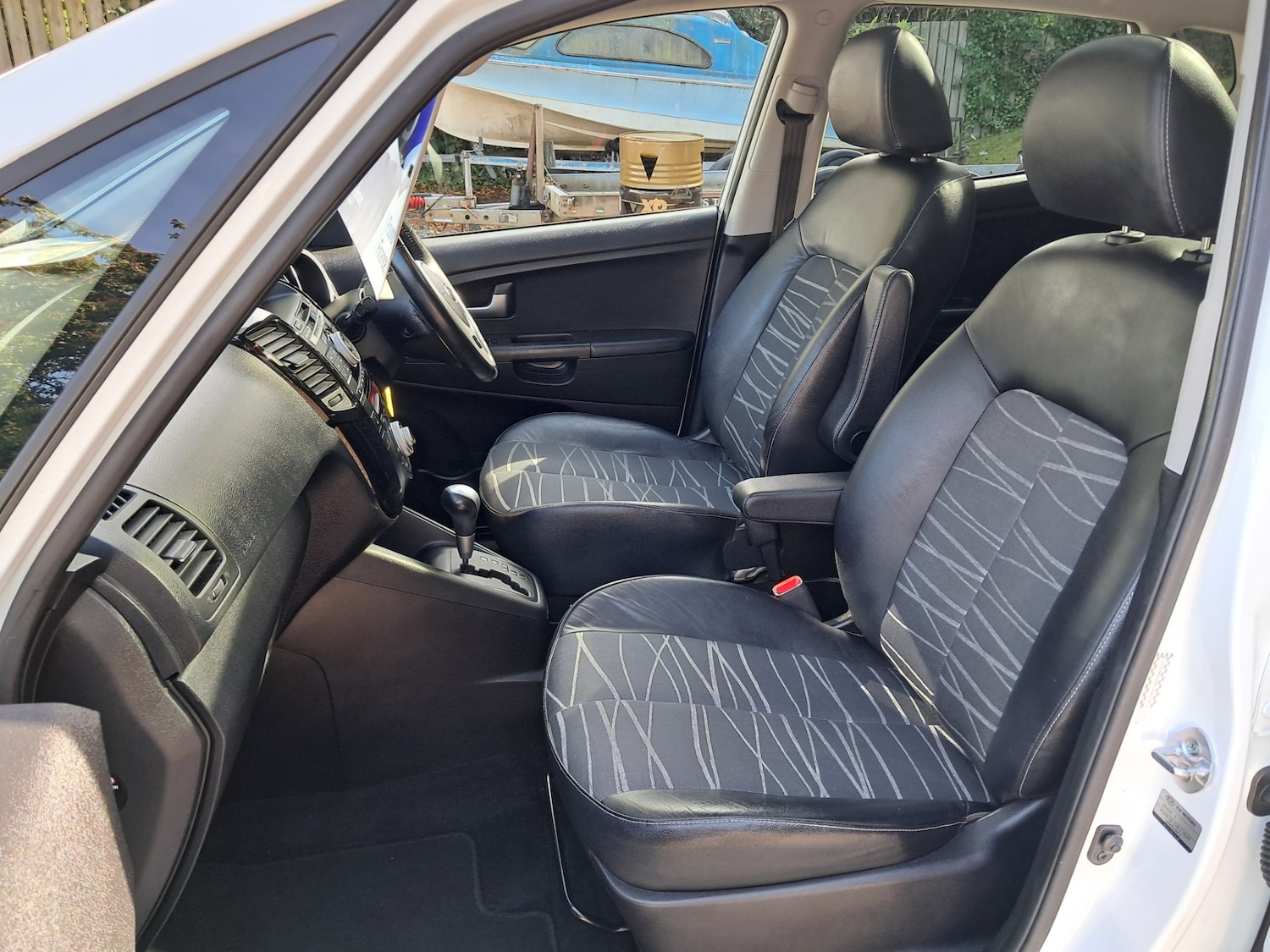 Used Kia Venga 2014 for sale - 75894662: Photo 21
