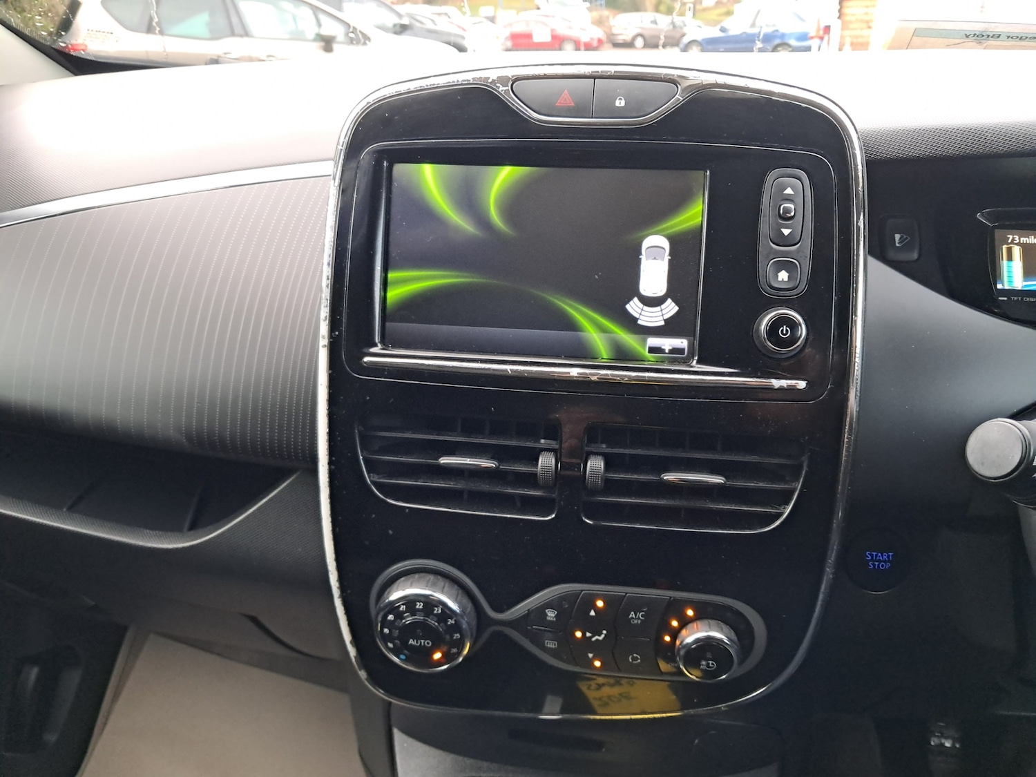 Used Renault Zoe 2019 for sale - 77516185: Photo 11