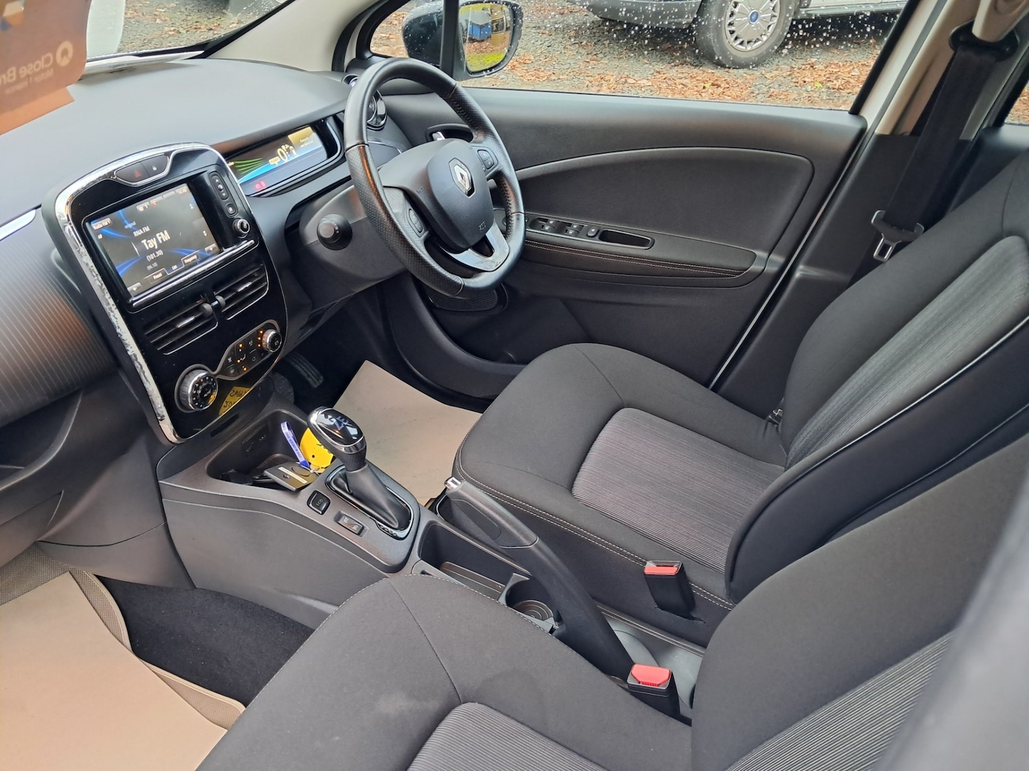 Used Renault Zoe 2019 for sale - 77516185: Photo 19