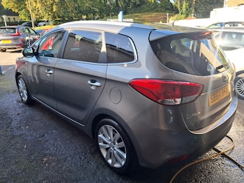 Used Kia Carens 2014 for sale - 75894686: Photo