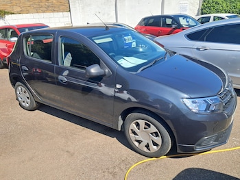 Used Dacia Sandero 2019 for sale - 79140634: Photo