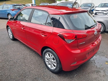 Used Hyundai i20 2017 for sale - 79124939: Photo