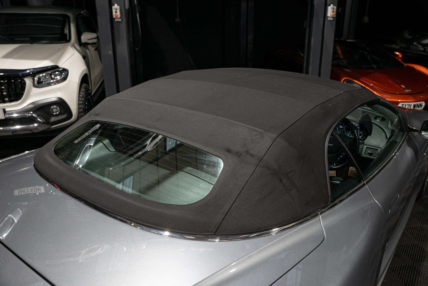 Used Aston Martin DBS 2010 for sale - 77350575: Photo 16