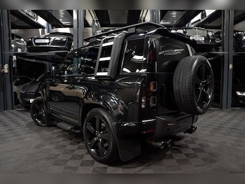Used Land Rover Defender 2021 for sale - 78778725: Photo