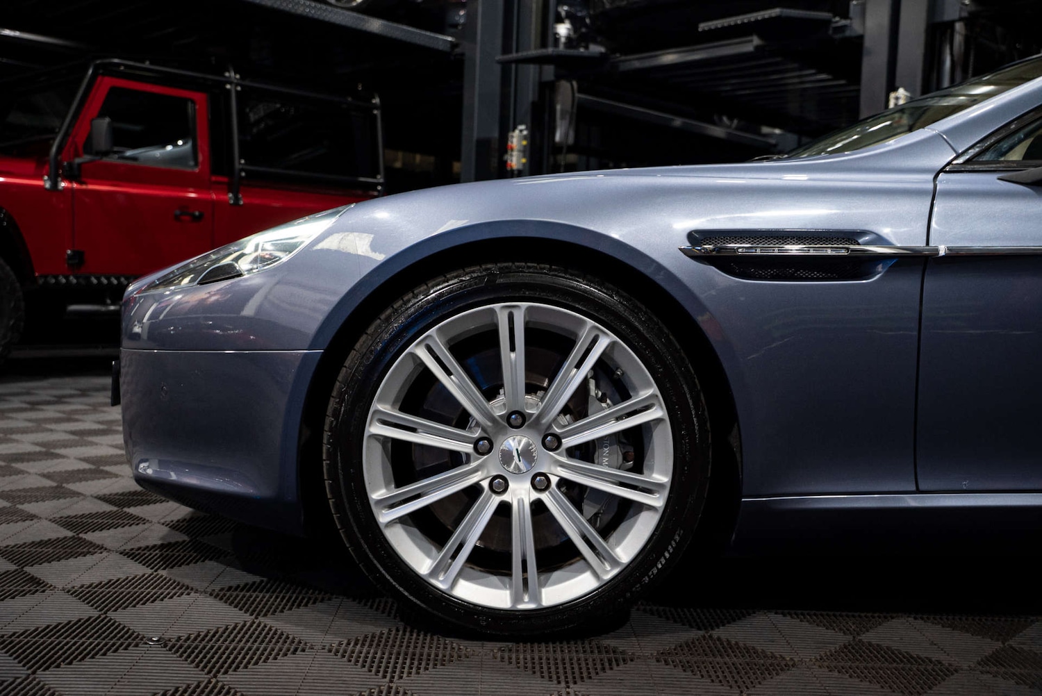 Used Aston Martin Rapide 2010 for sale - 77905880: Photo 13