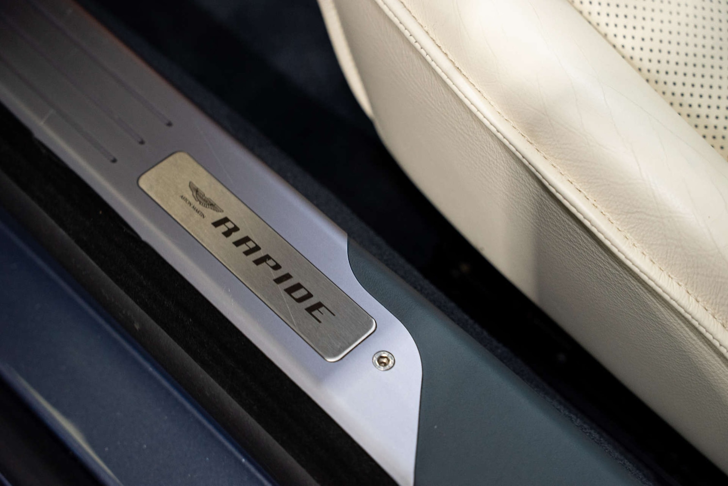 Used Aston Martin Rapide 2010 for sale - 77905880: Photo 17