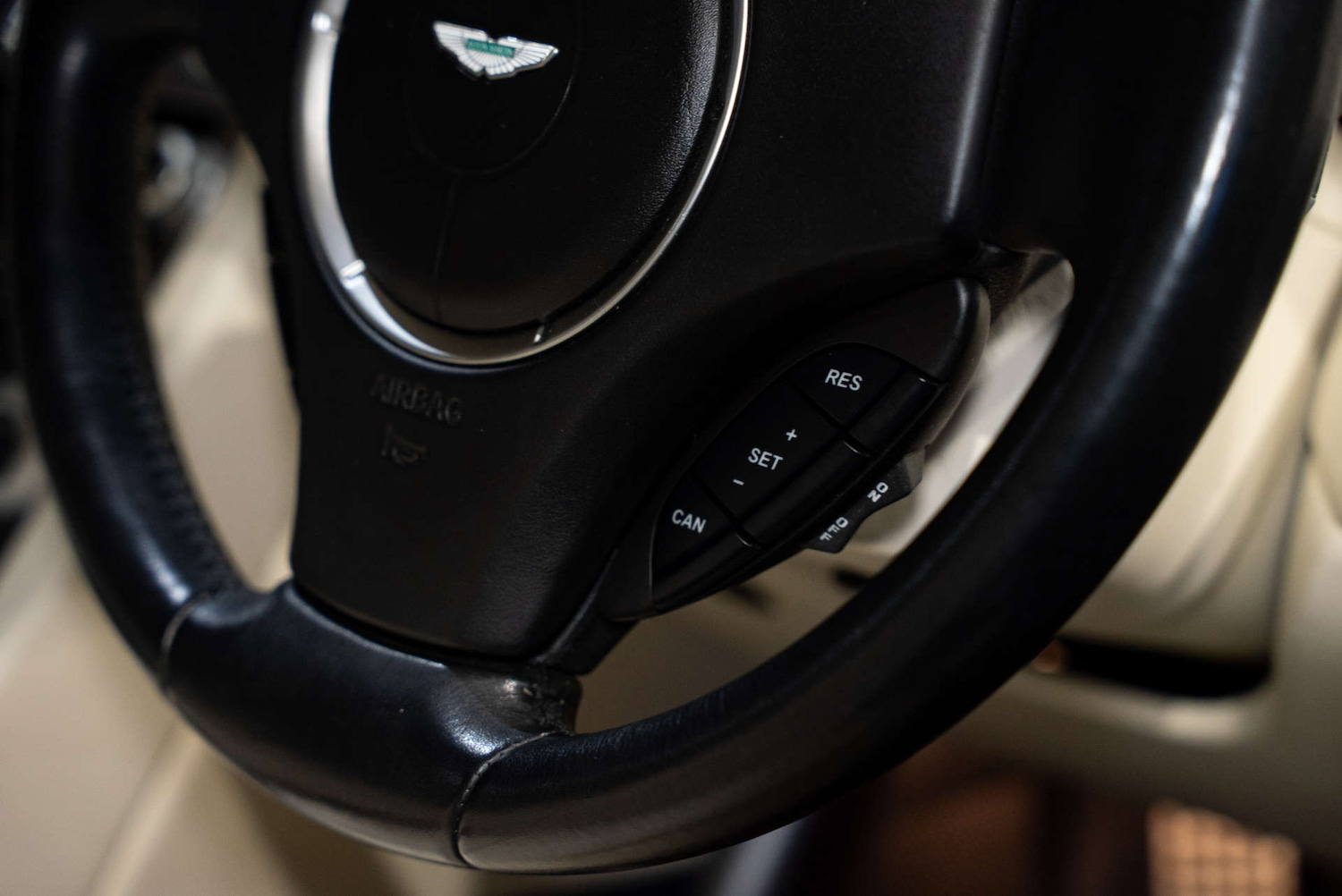 Used Aston Martin Rapide 2010 for sale - 77905880: Photo 19