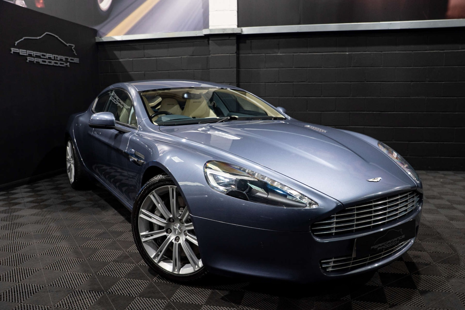 Used Aston Martin Rapide 2010 for sale - 77905880: Photo 5