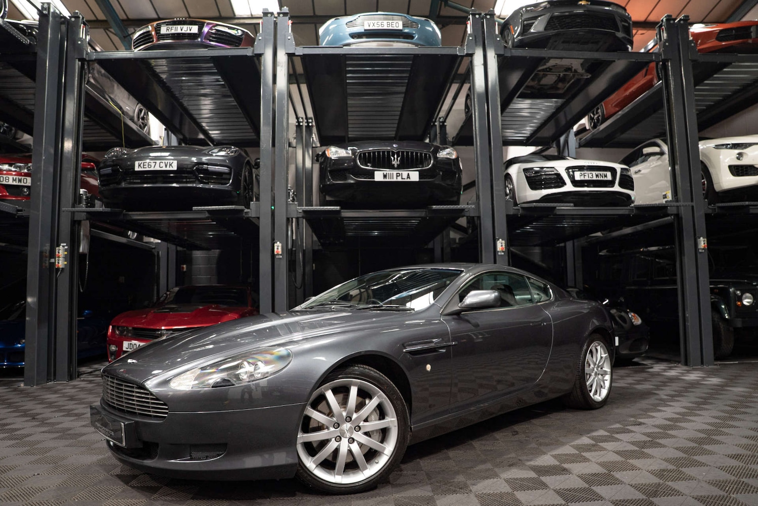 Used Aston Martin DB9 2005 for sale - 77329454: Photo 1