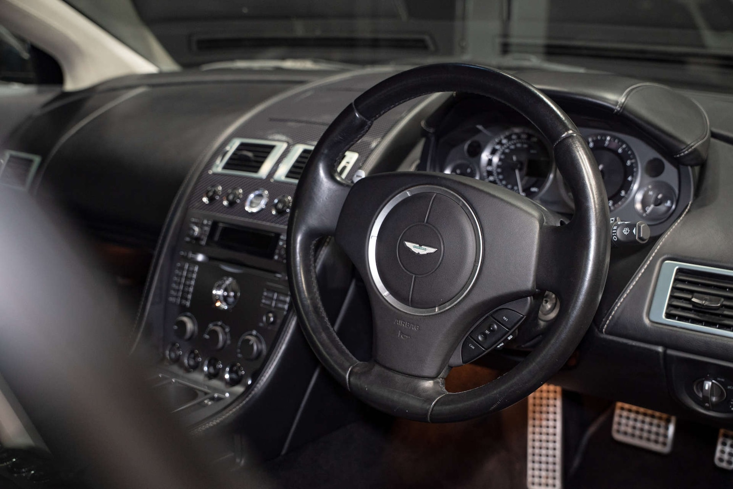 Used Aston Martin DB9 2005 for sale - 77329454: Photo 10